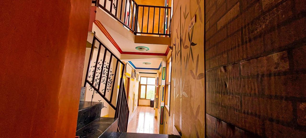 Hostel La Vaca India Manali Exteriér fotografie