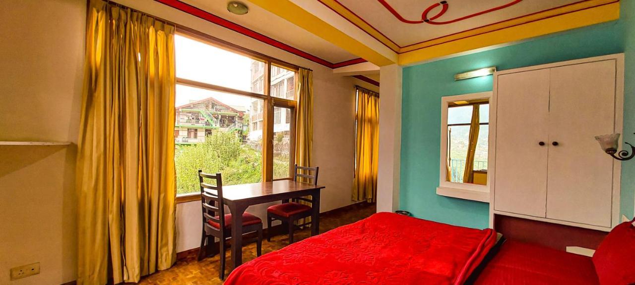 Hostel La Vaca India Manali Exteriér fotografie