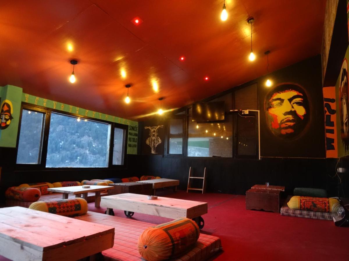 Hostel La Vaca India Manali Exteriér fotografie